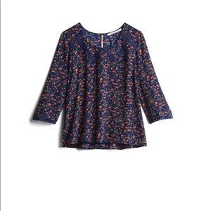 Collective concepts Dailyn crochet detail blouse